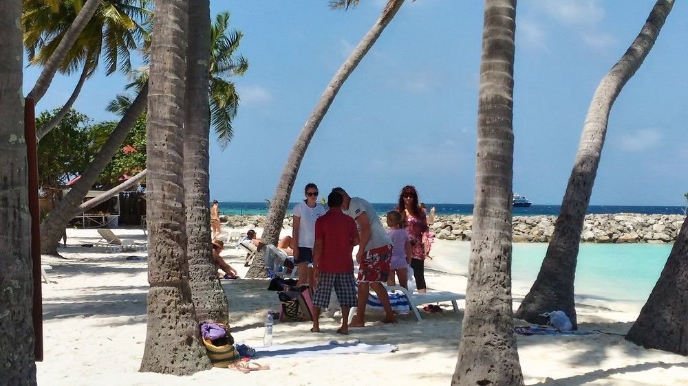 Select Village Maafushi Exterior foto