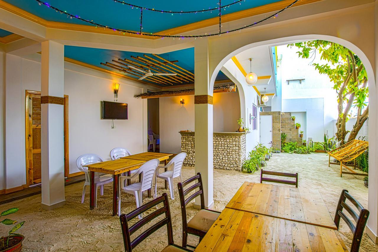 Select Village Maafushi Exterior foto